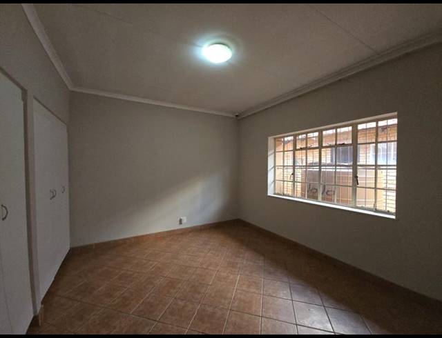 3 BEDROOM PROPERTY TO RENT IN GREENHILLS